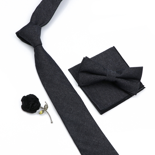 Cravate et accessoires asortis